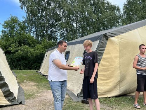 В Апастовской ЦРБ прошло познавательное мероприятие для участников «Юного десантника‑2026