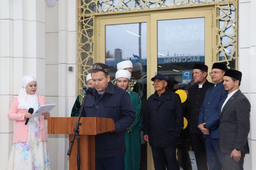 Татарстан Рәисе Апаста дини-әхлакый өстәмә белем бирү йортын ачты