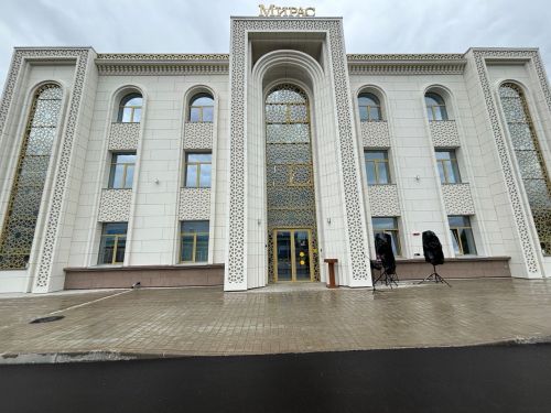 Татарстан Рәисе Апаста дини-әхлакый өстәмә белем бирү йортын ачты