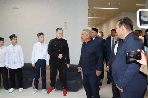 Татарстан Рәисе Апаста дини-әхлакый өстәмә белем бирү йортын ачты