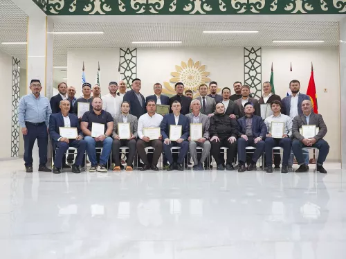 Апаста “Мирас” пансионатын төзүчеләр хөрмәтләнде