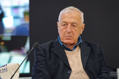 Татарстан лидирует по числу национальных книжных изданий – Салимгараев