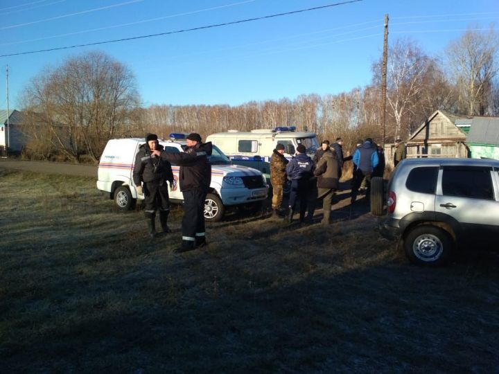 В соседнем районе продолжаются поиски без вести пропавшей женщины