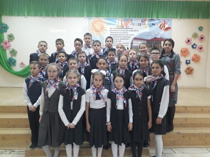 Учащиеся Апастовской школы приняты в ряды Российского движения школьников
