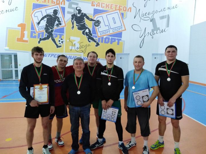 В Апастово прошёл турнир по волейболу