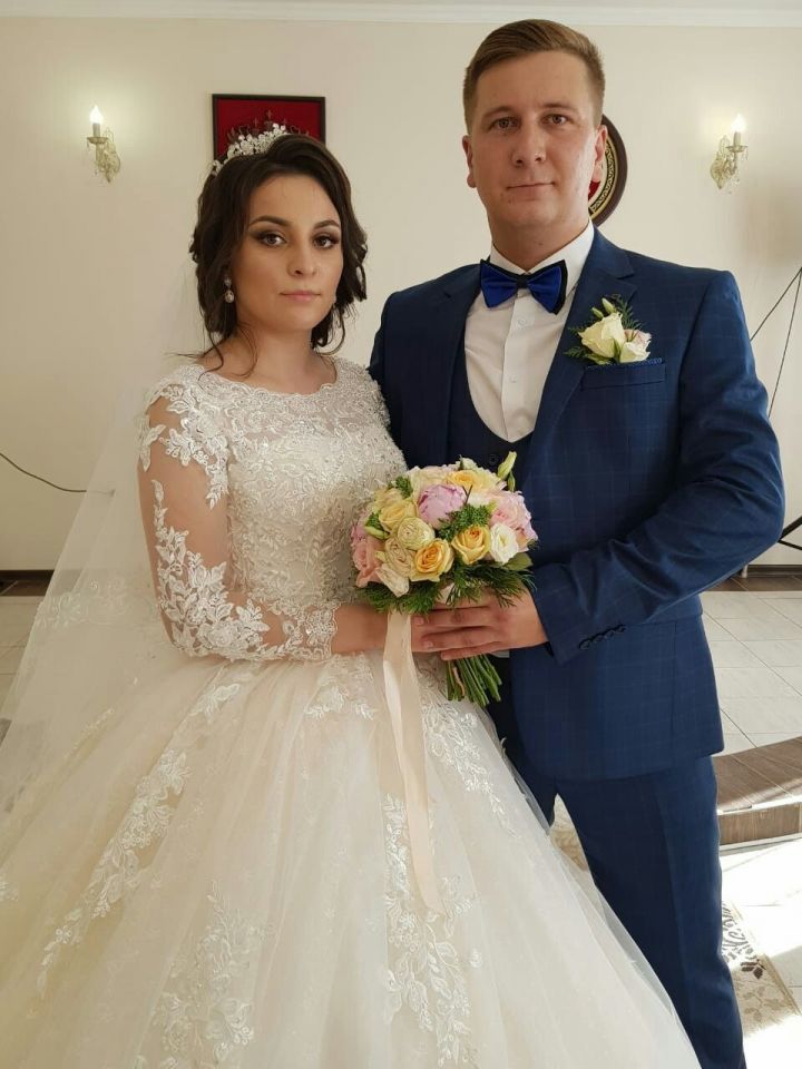 В Апастово отметили свадьбу