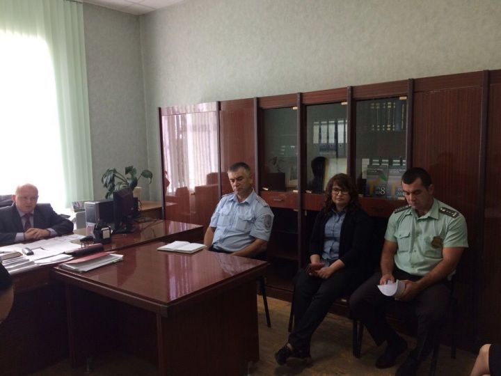 В Апастовском муниципальном районе  проведен единый прием граждан по вопросам взыскания алиментов