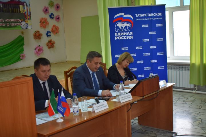 В Апастово прошло заседание депутатской фракции «ЕДИНАЯ РОССИЯ»