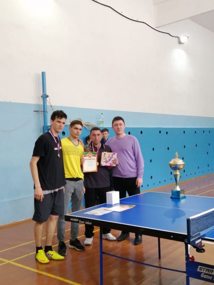 Апастовцы участвовали в соревнованиях по настольному теннису