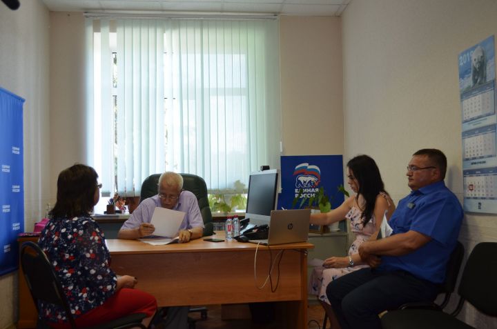 Первый проректор КФУ встретился с жителями Апастовского района