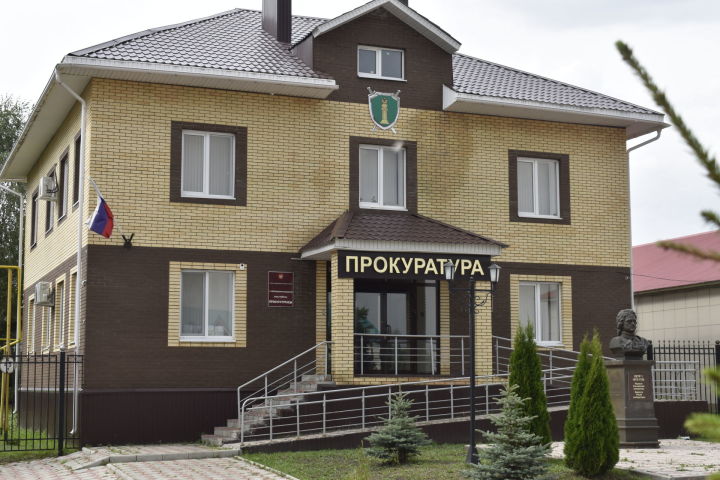Прокуратура Апастовского района направила в суд уголовное дело в отношении местной жительницы, обвиняемой в истязании приемного ребенка