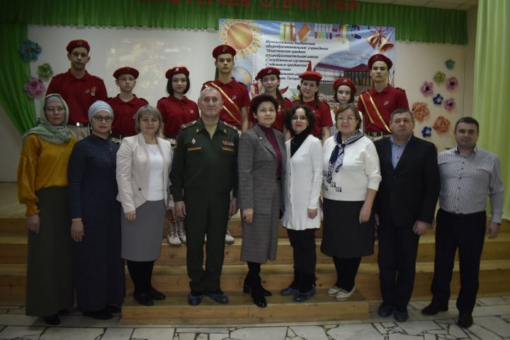 9 декабря в Апастовской средней школе прошло патриотическое мероприятие, посвященное Дню Героев Отечества