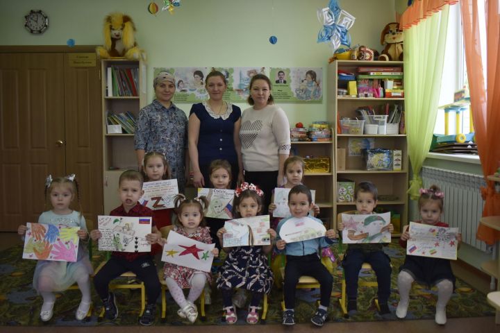 Иске Әнәле балалары “Кайтырга вәгъдә бирәм” акциясенә кушылды