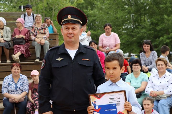 Апас балалары республика бәйгесе җиңүчеләре