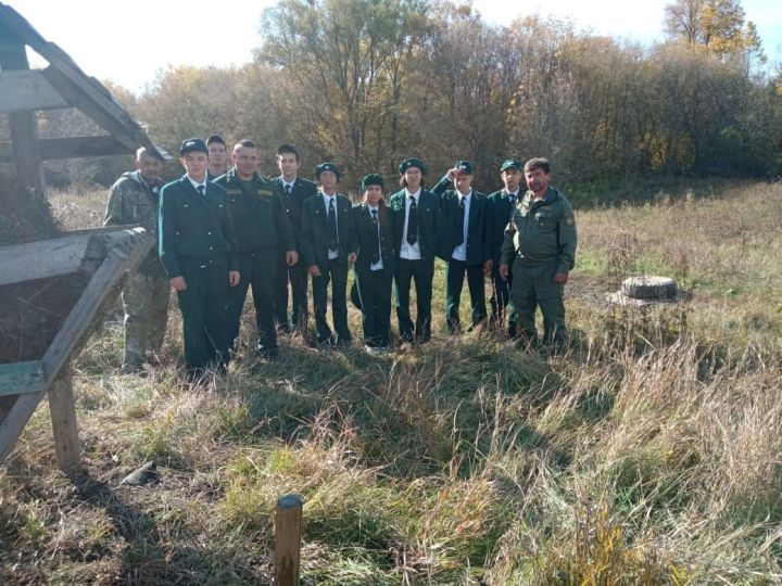 Апаста “Кыргый хайваннарга азык” акциясе узды