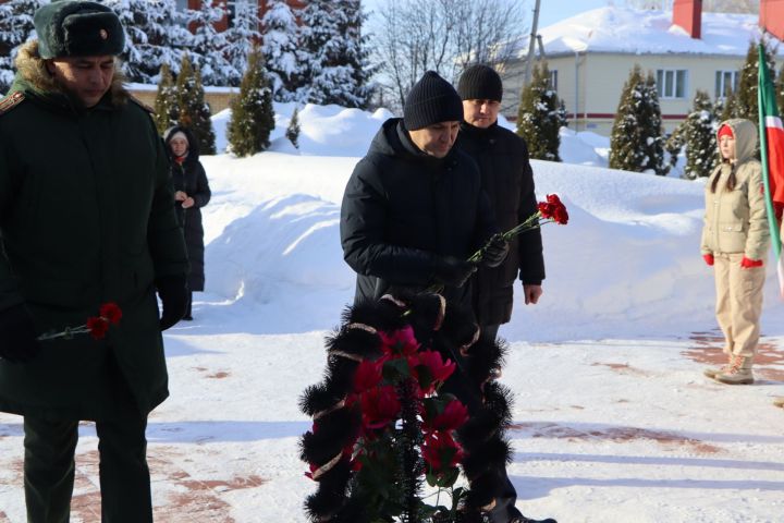 Апаста Ватанны саклаучылар көнен билгеләп уздылар