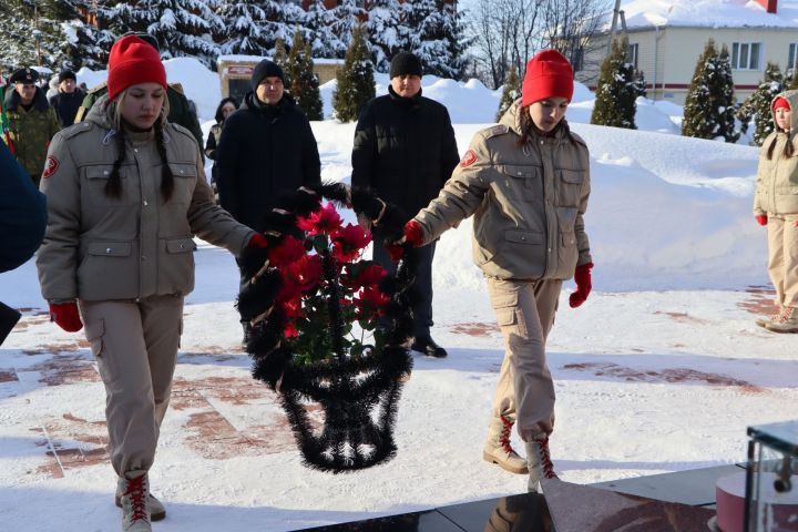 Апаста Ватанны саклаучылар көнен билгеләп уздылар