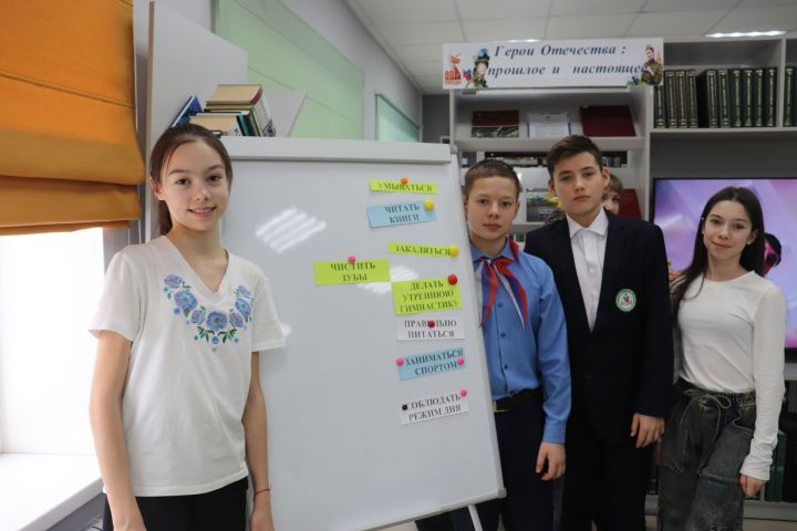 «Стена здоровья» в Апастовской библиотеке в День борьбы с наркоманией