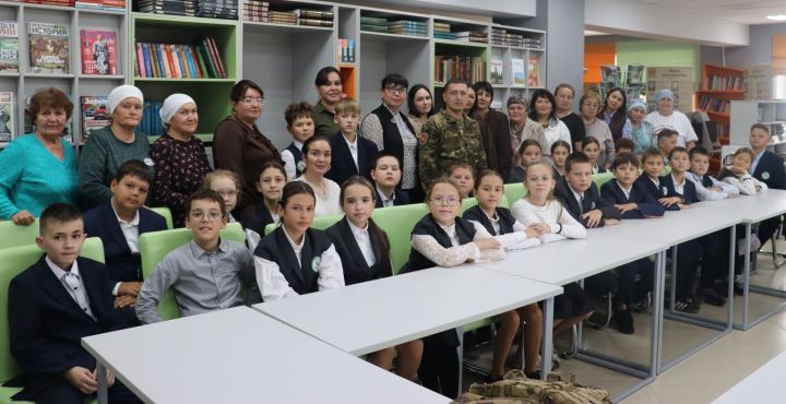 Апас үзәк китапханәсендә “Безнең заман геройлары” дип исемләнгән чара узды