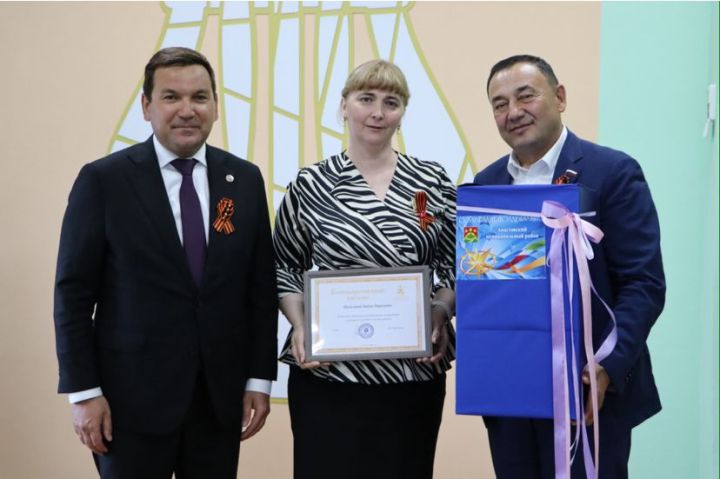 Апаста “Созвездие-Йолдызлык” фестивале җиңүчеләре бүләкләнде