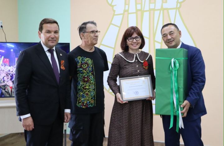 Апаста “Созвездие-Йолдызлык” фестивале җиңүчеләре бүләкләнде