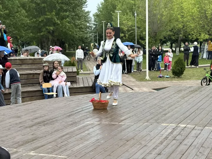 Апаслылар өчен күңелле кич
