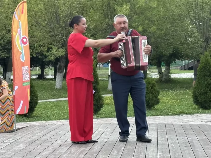 Апас үзәк ял паркында чираттагы җәйге концерт узды