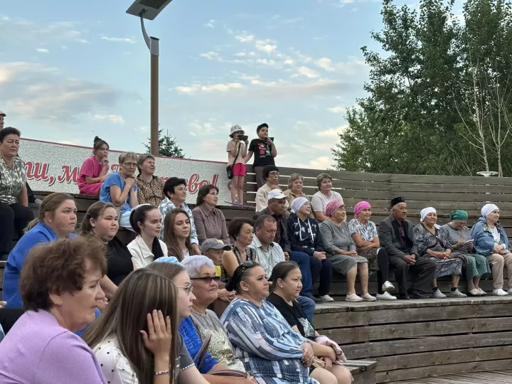 Апас үзәк ял паркында чираттагы җәйге концерт узды