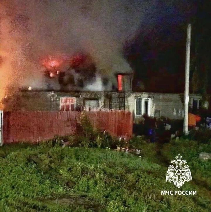 Татарстанда ике гаилә яшәгән шәхси йортта янгында ир-ат һәлак булган