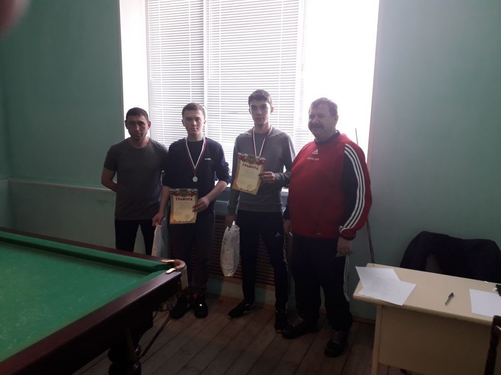 Апаста Фәнис Галәветдинов кубок һәм призларына бильярд ярышлары булды