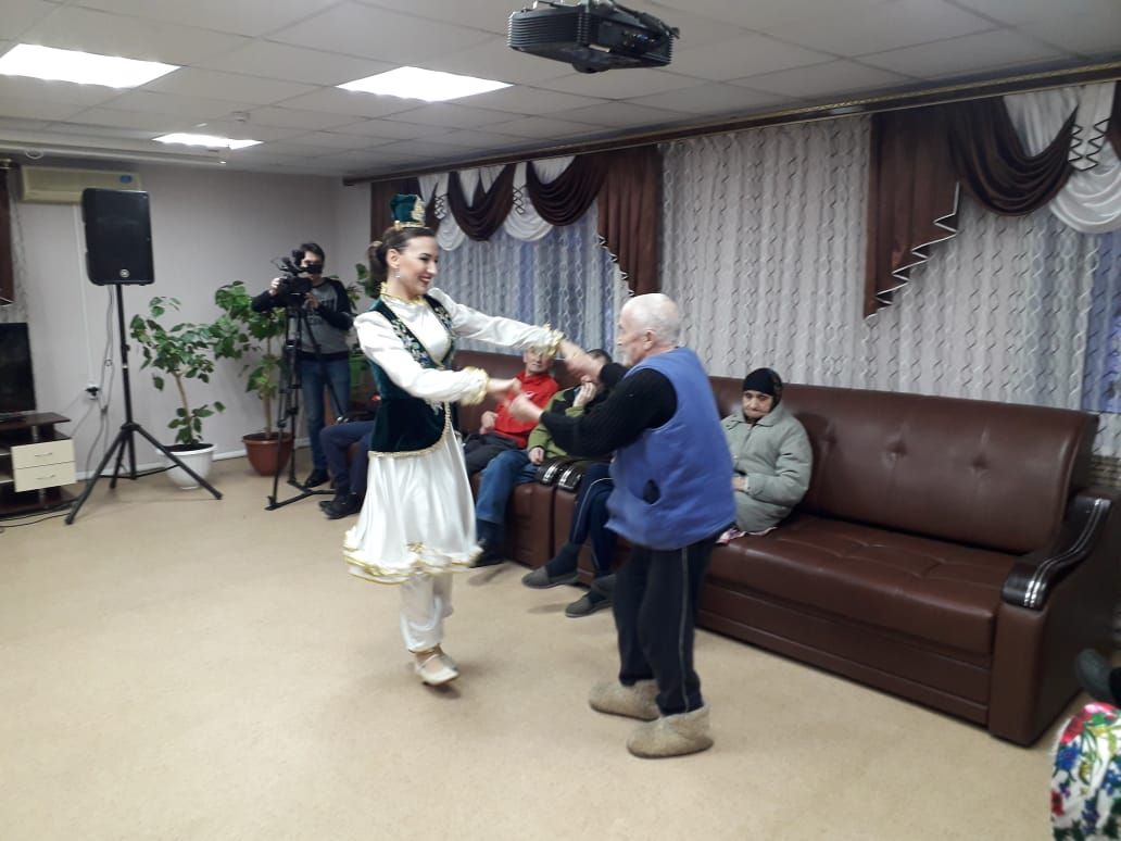 Апаслылар картлар йортларында мәдәни чаралар оештыра