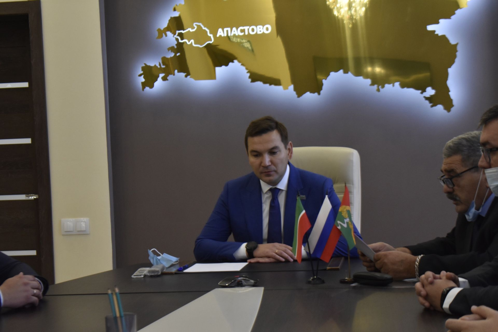 Апас шәһәр җирлеге депутатлары Апас шәһәр тибындагы поселогы муниципаль берәмлеге башлыгын сайлады