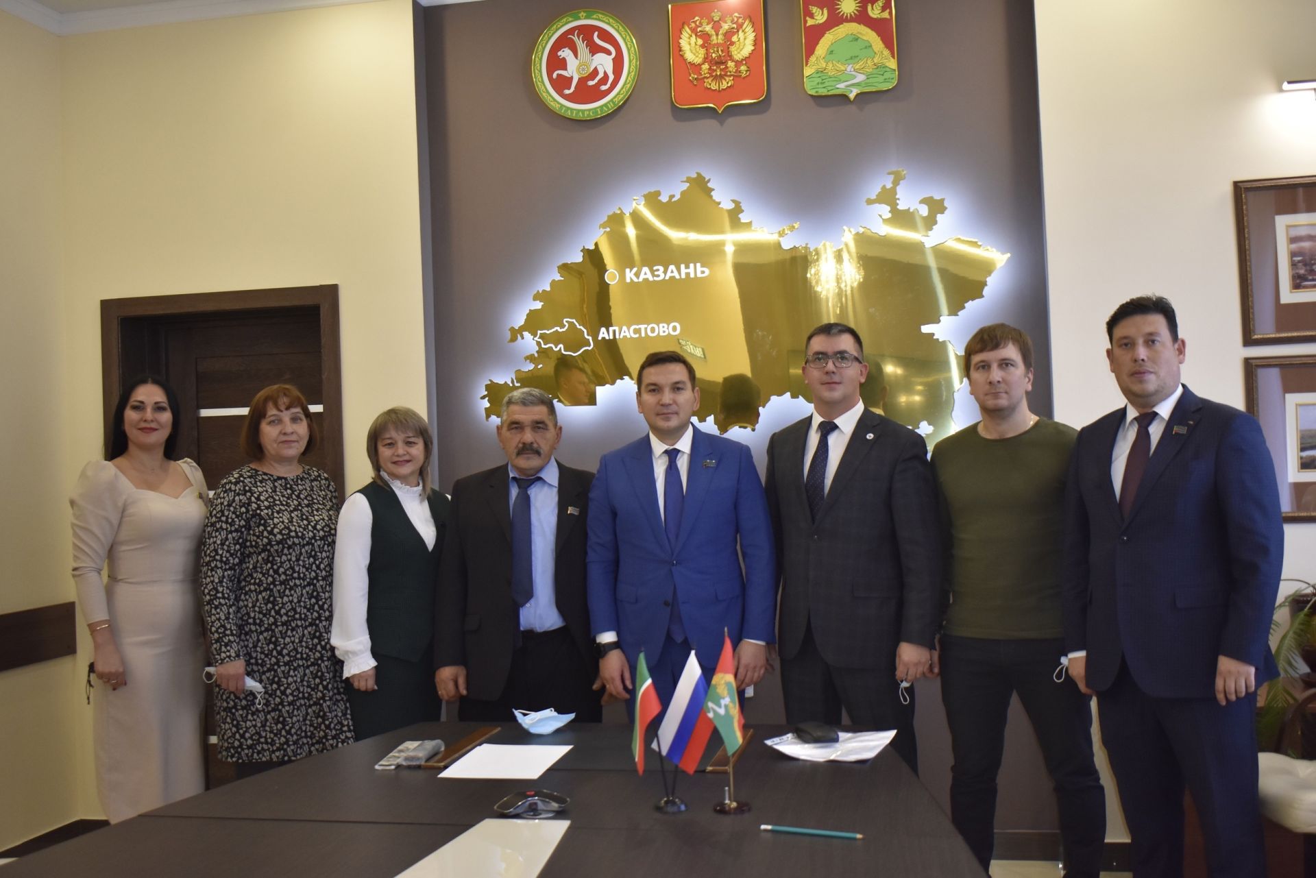 Апас шәһәр җирлеге депутатлары Апас шәһәр тибындагы поселогы муниципаль берәмлеге башлыгын сайлады