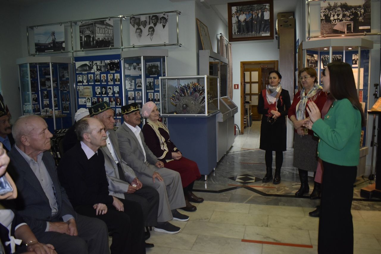 Воспитывающиеся в Буинском доме престарелых апастовцы побывали в районе с экскурсией