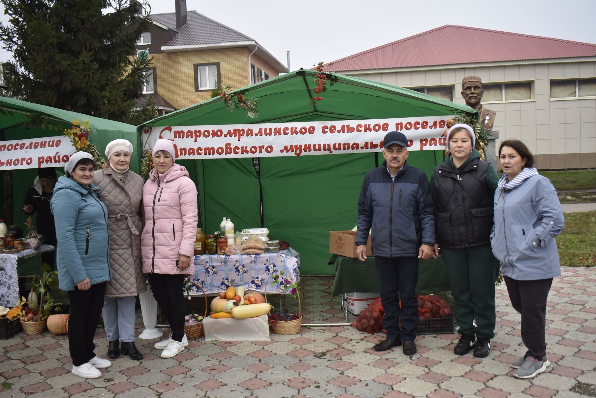 В райцентре прошла осенняя ярмарка