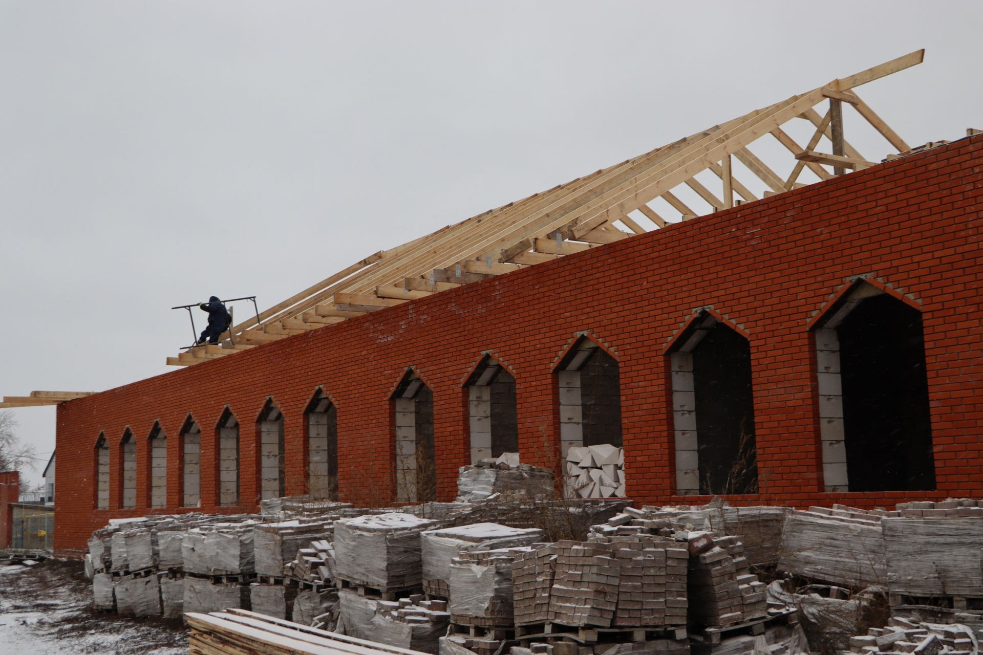 В Апастово продолжается строительство медресе