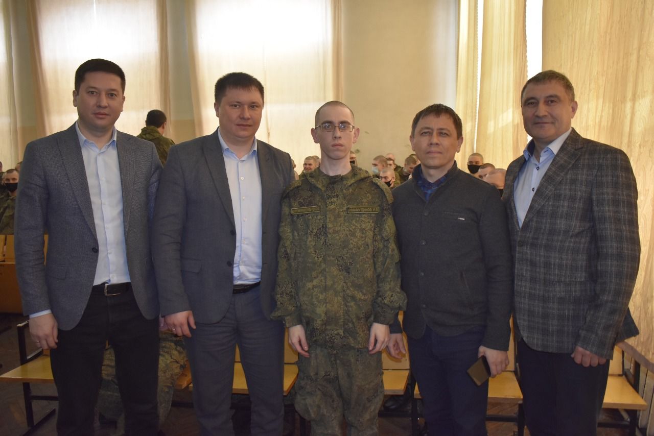 Апас делегациясе Ульяновск шәһәрендә хәрби частьта кунакта булды