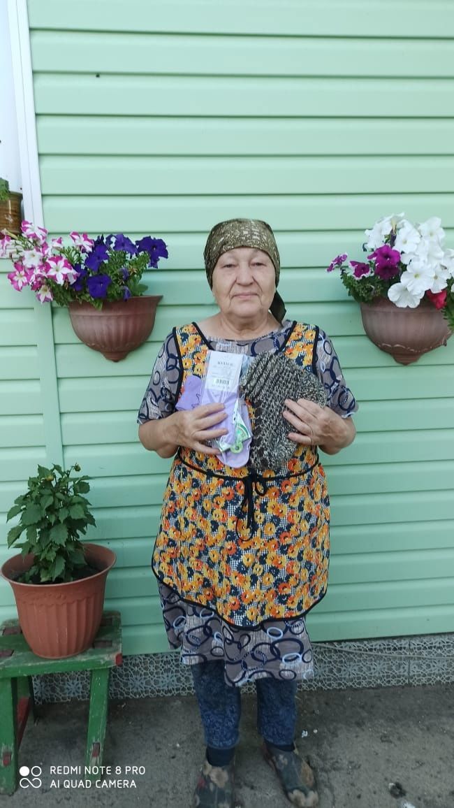 Урта Балтайлылар “Әбиләр кайгыртуы” акциясе кысаларында оекбаш, башмак, бияләйләр бәйләде