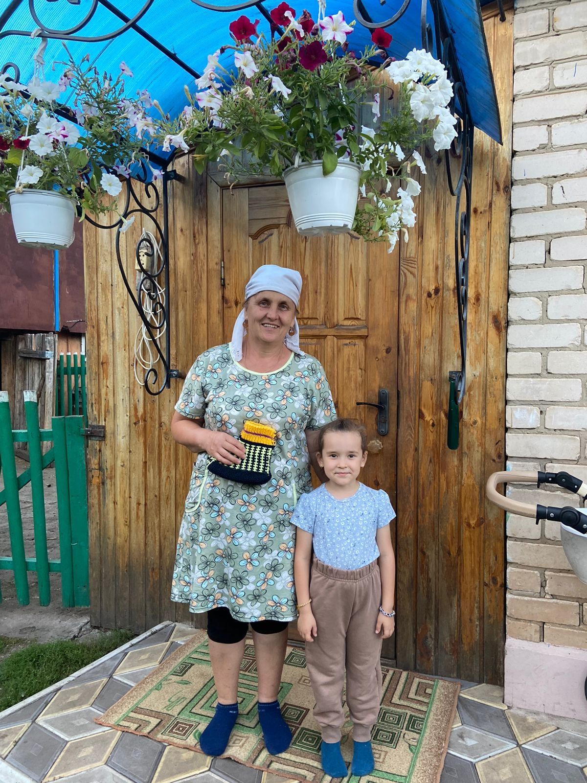 Урта Балтайлылар “Әбиләр кайгыртуы” акциясе кысаларында оекбаш, башмак, бияләйләр бәйләде