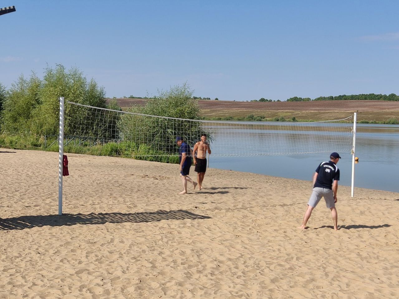 Апасның Яр буенда пляжлы волейбол турниры узды