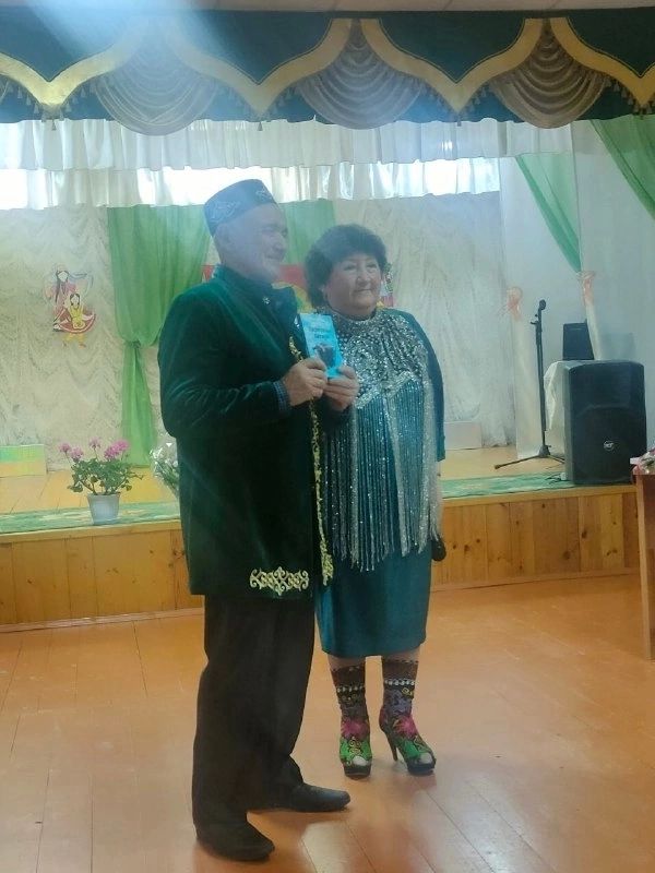 Иске Әнәле авылында Гөлнур Айзатуллованың иҗат кичәсе узды