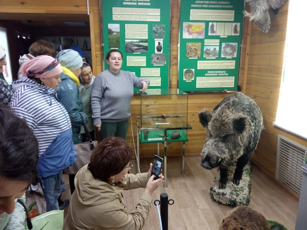 Апас районы өлкәннәре Кайбыч районында экскурсиядә булды