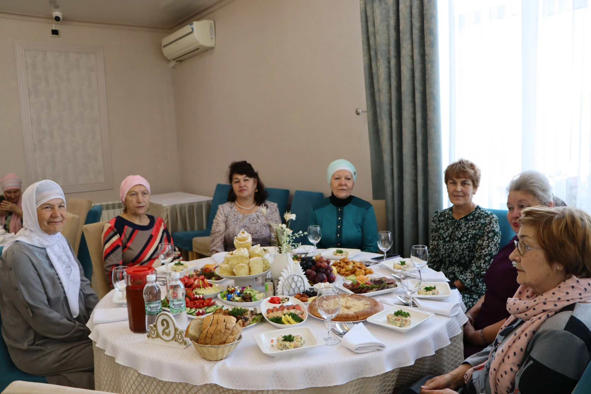 Апаста көмеш волонтерларны хөрмәтләделәр