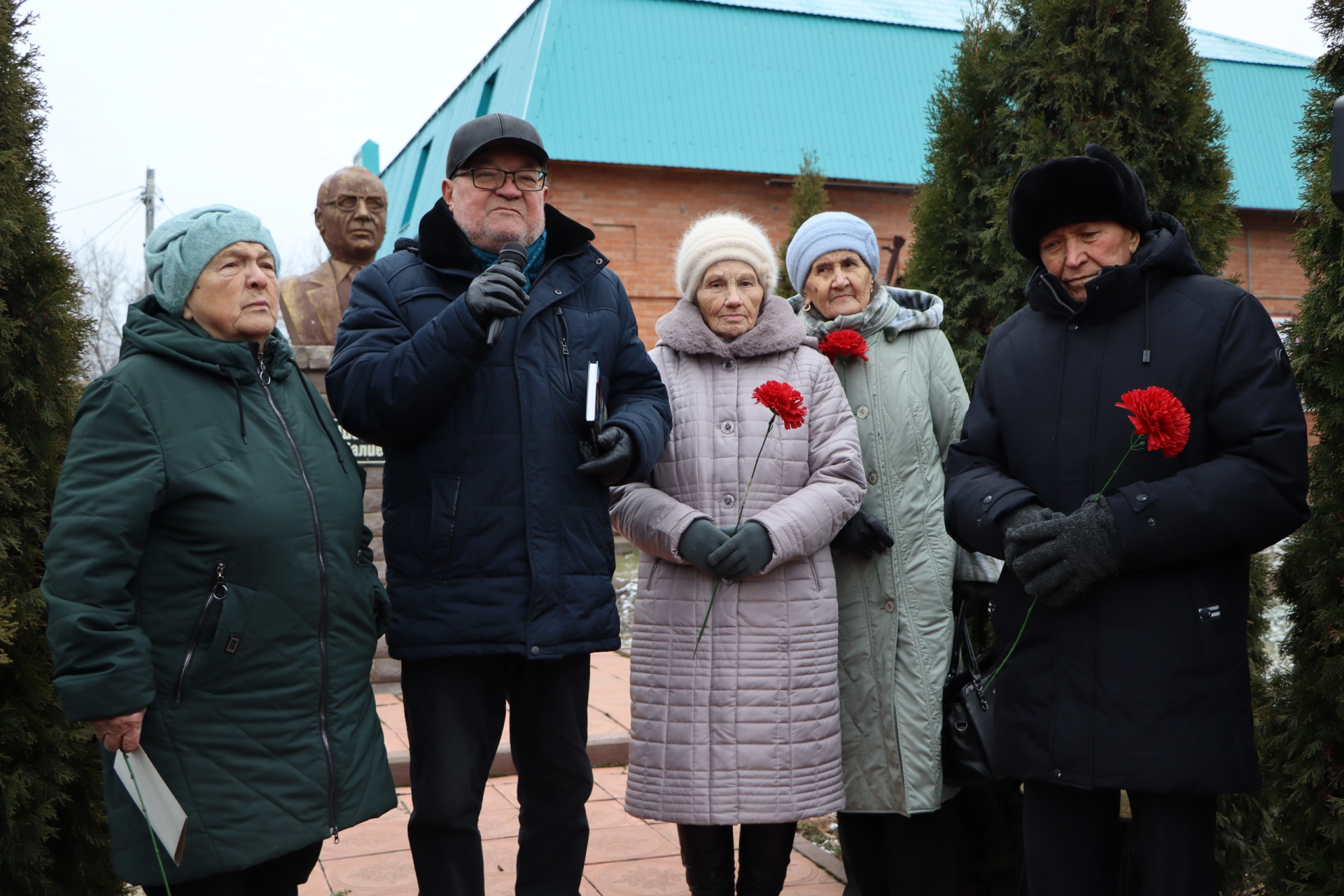 Апаслылар Шәүкәт Галиевне искә алды