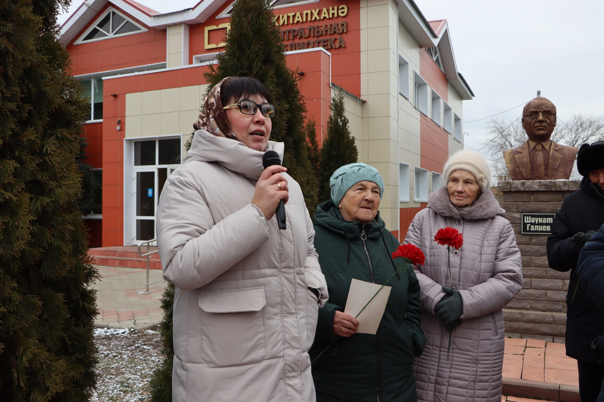 Апаслылар Шәүкәт Галиевне искә алды