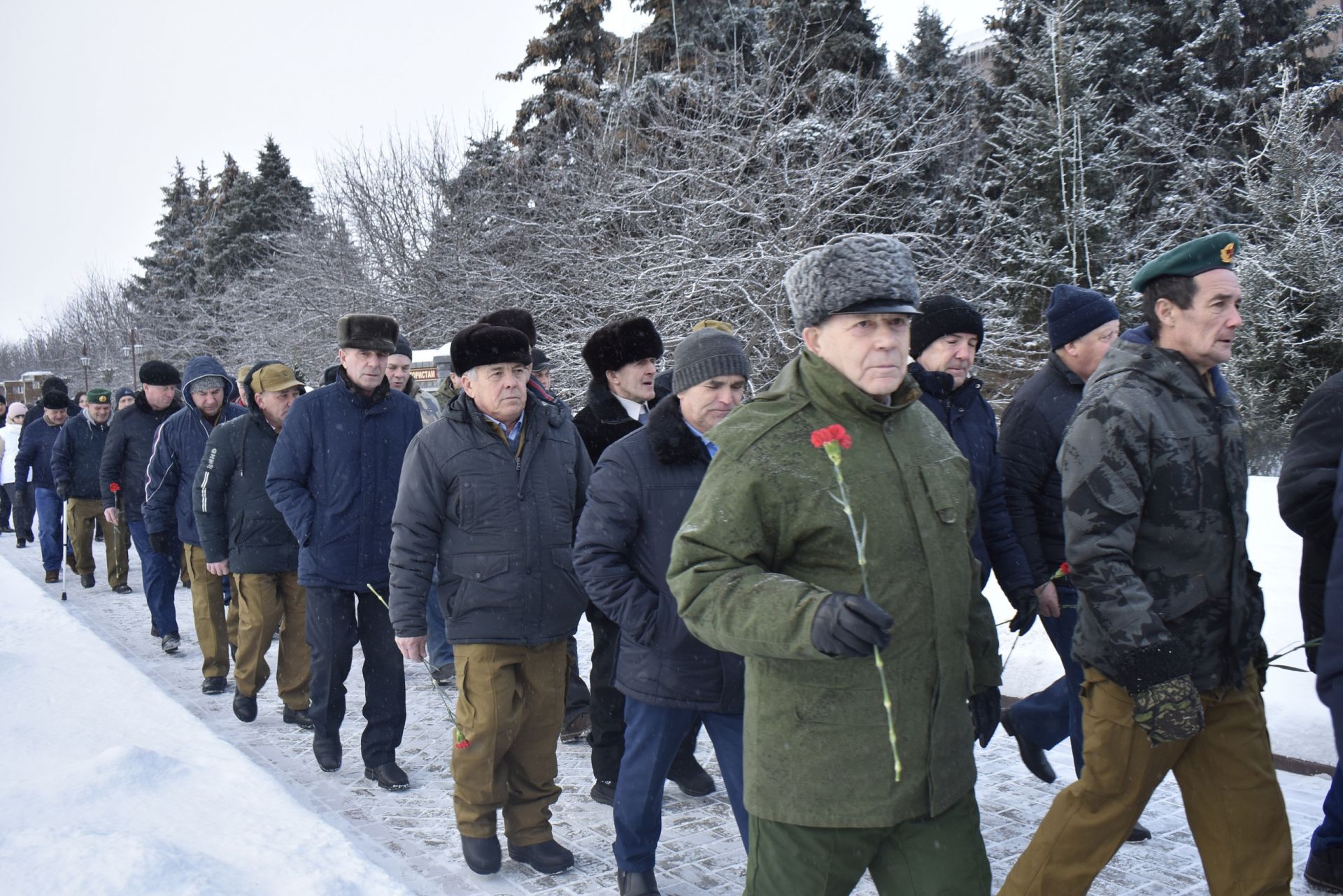 Апаста әфганчылар көне билгеләп үтелде