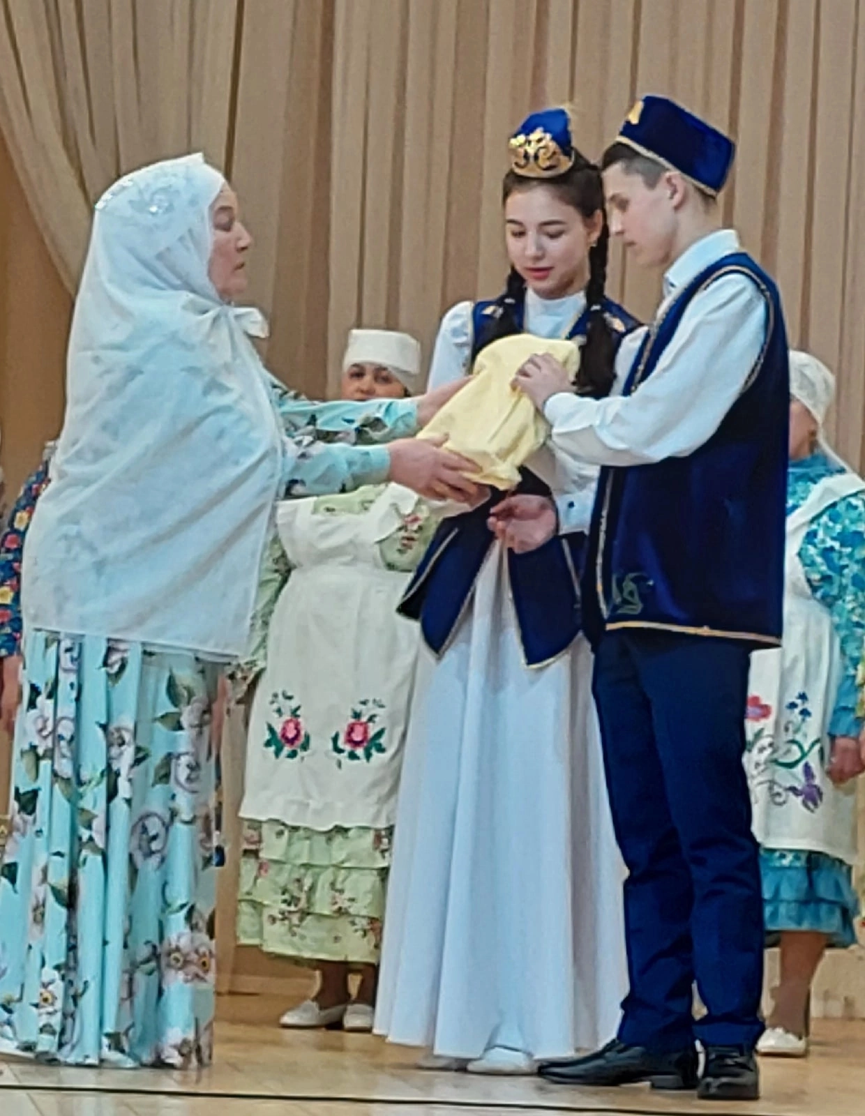 Урта Балтайда “Килен төшә бүген авылга” дип исемләнгән кичә узды
