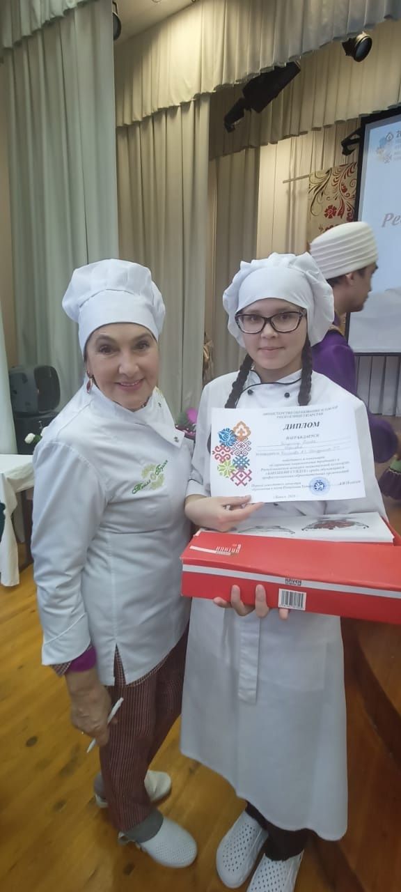 Апас кызлары сынатмый