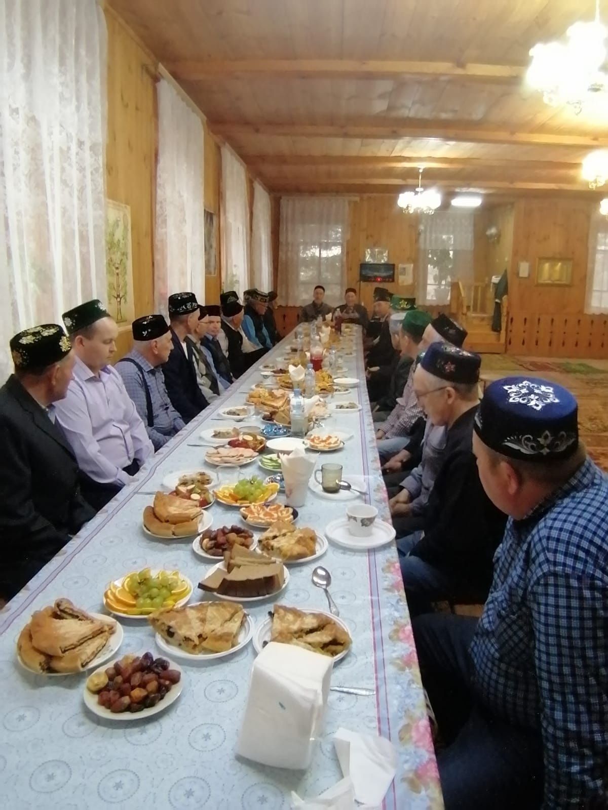 Апаста изге Рамазан ае дәвам итә