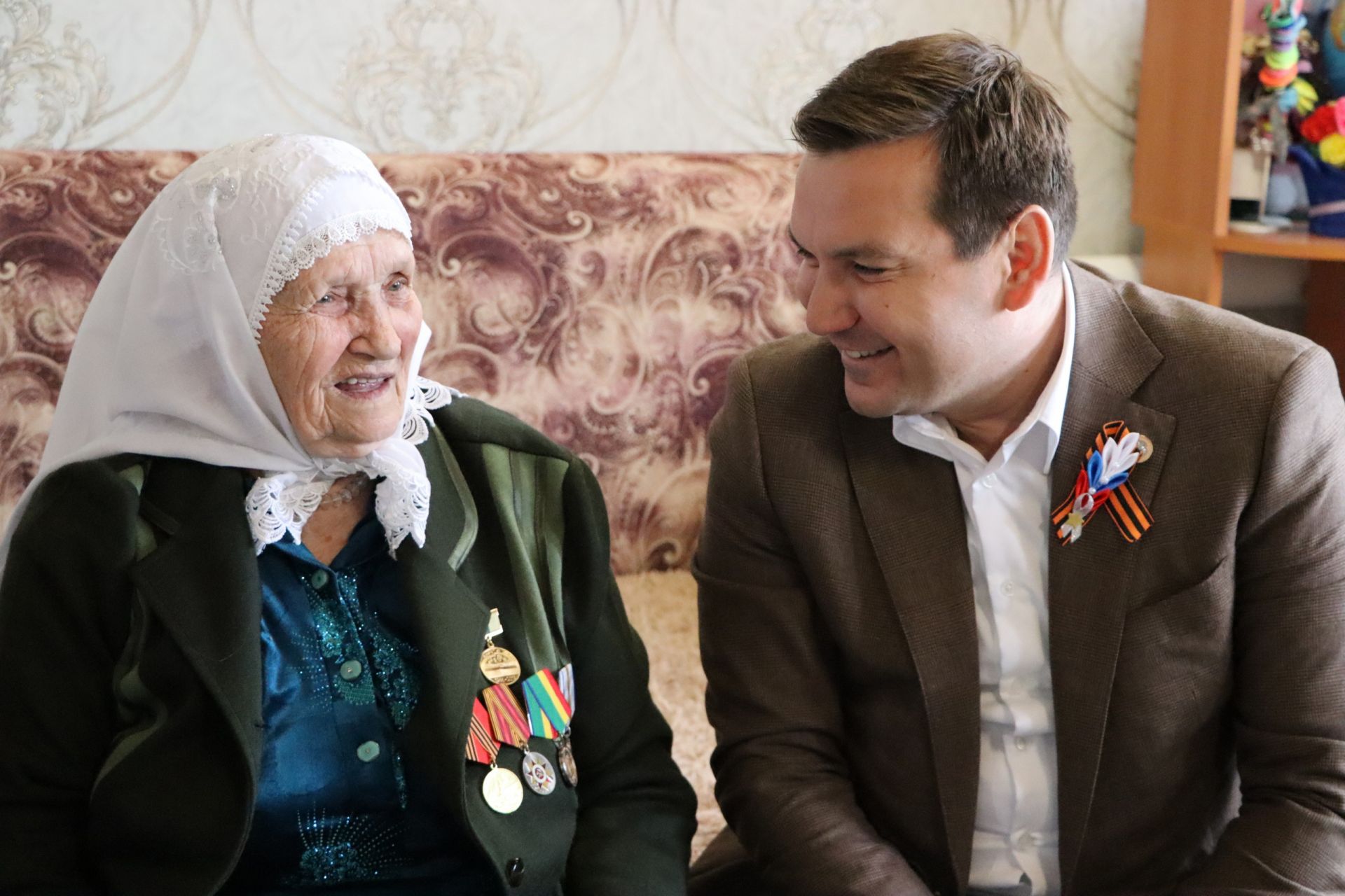 Апаста Бөек Ватан сугышы ветераннары һәм Ленинград блокадасы шаһитлары хөрмәтләнде